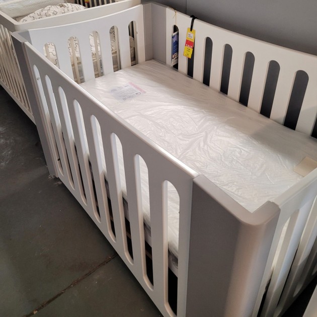 Tasman Eco Vogue Cot (EX DISPLAY)